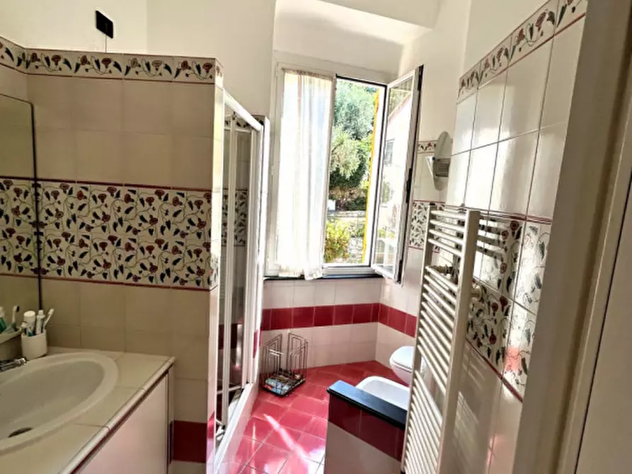 Immagine 12 di Appartamento in vendita  in Corso Giuseppe Mazzini a Camogli