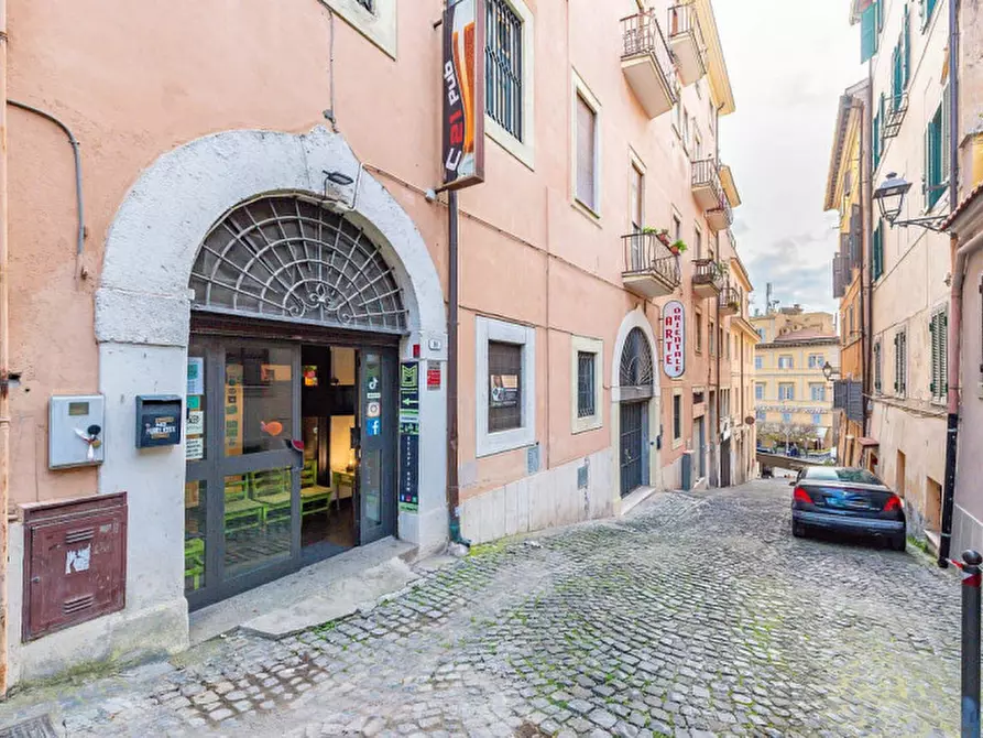 Immagine 1 di Attività commerciale in vendita  in Via Giuseppe Lunati a Frascati