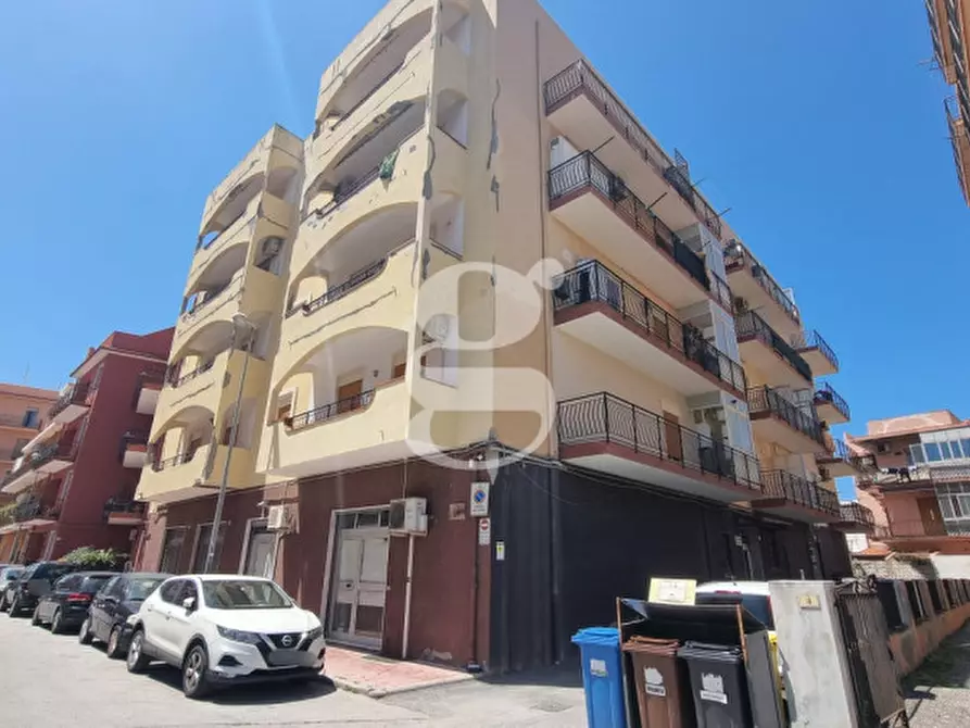 Immagine 21 di Appartamento in vendita  in Via Vittorio Emanuele Orlando,6 a Milazzo