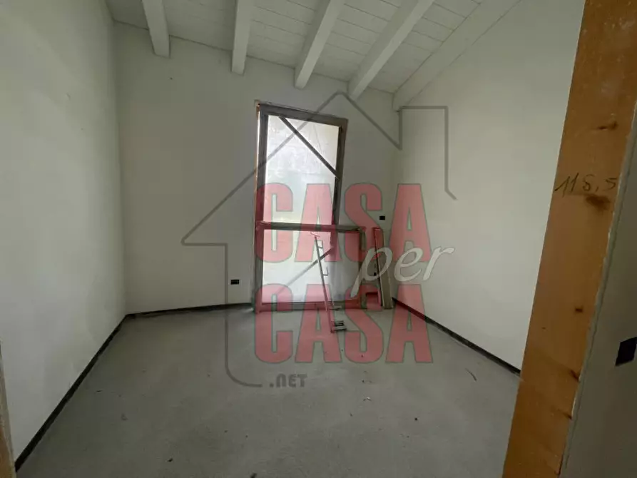 Immagine 8 di Casa trifamiliare in vendita  in Via Guglielmo Marconi a Borgo Veneto