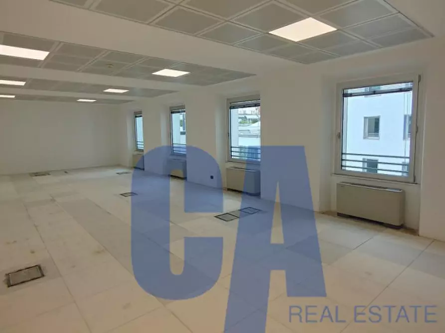 Immagine 5 di Ufficio in affitto  in VIA VITTOR PISANI a Milano