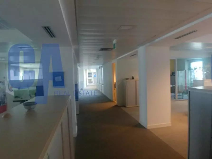 Immagine 11 di Ufficio in affitto  in VIA VITTOR PISANI a Milano