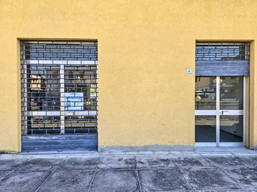 Immagine 1 di Negozio in vendita  in Via Ugo la Malfa, 31058 Susegana TV, Italia a Susegana