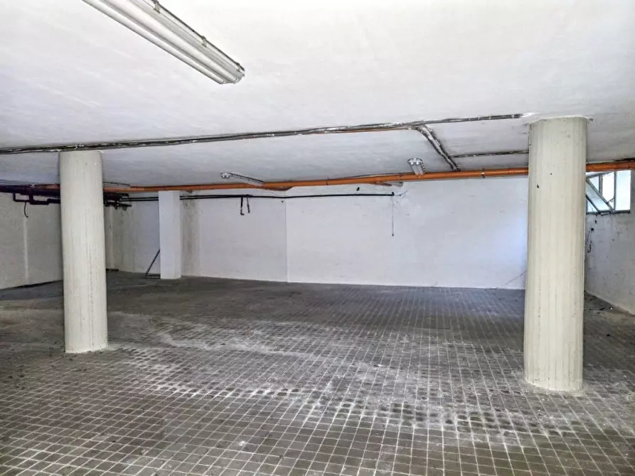 Immagine 16 di Negozio in vendita  in Via Ugo la Malfa, 31058 Susegana TV, Italia a Susegana