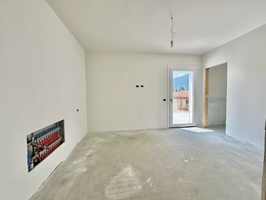 Immagine 10 di Appartamento in vendita  in Via Gratarolo a Salò