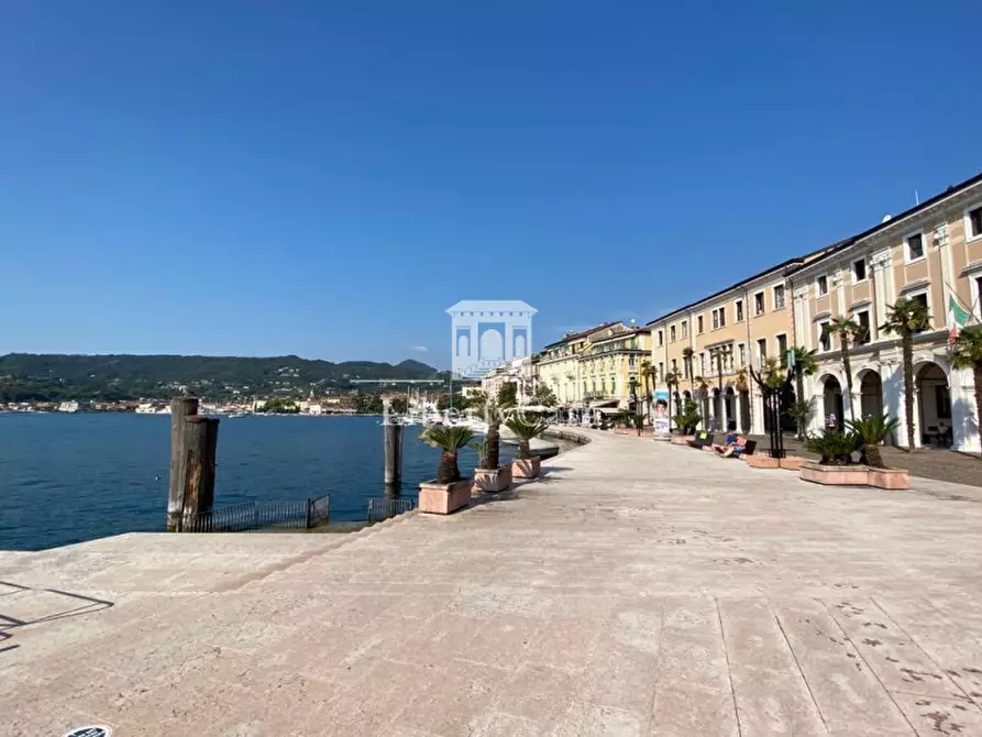 Immagine 11 di Appartamento in vendita  in Via Gratarolo a Salò