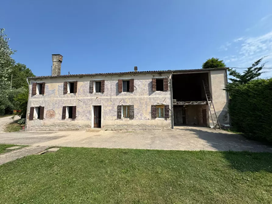 Immagine 1 di Casa indipendente in vendita  in Via Prossima a Baone