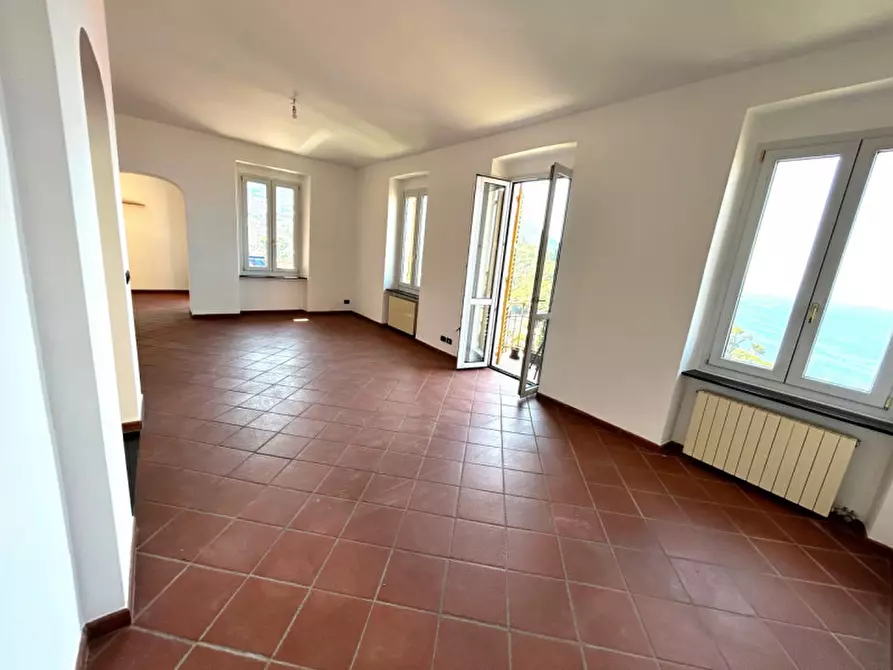 Immagine 2 di Appartamento in vendita  in Corso Giuseppe Mazzini a Camogli