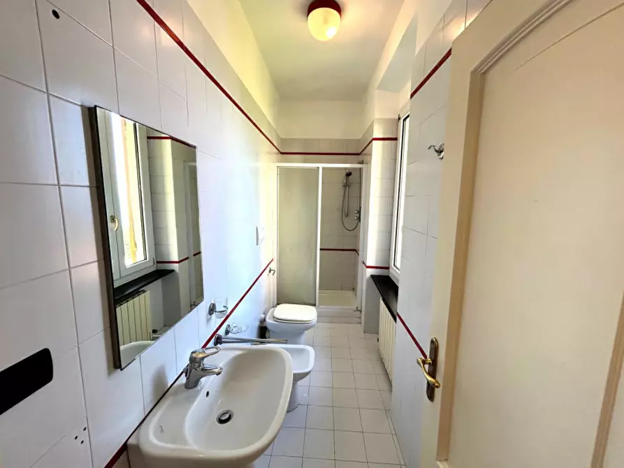 Immagine 7 di Appartamento in vendita  in Corso Giuseppe Mazzini a Camogli