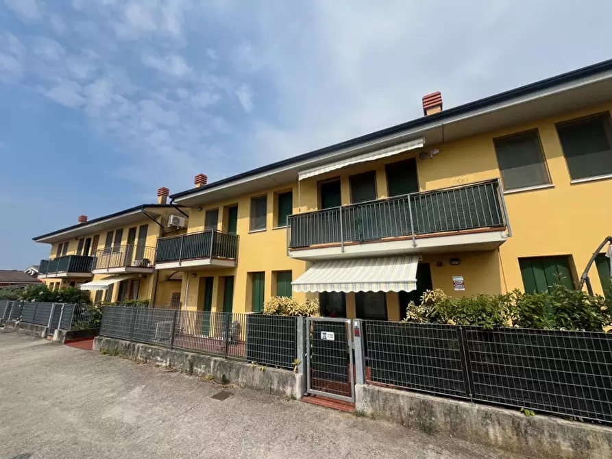 Immagine 1 di Appartamento in vendita  a Veronella