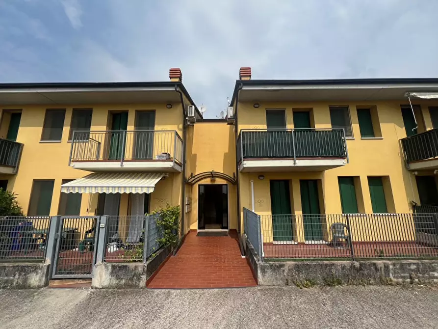 Immagine 2 di Appartamento in vendita  a Veronella