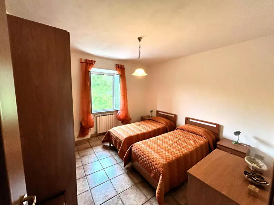 Immagine 3 di Casa indipendente in vendita  in Loc. Canneto a Gorreto