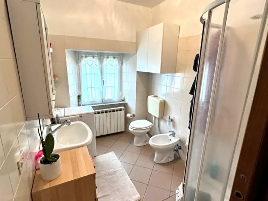 Immagine 12 di Casa indipendente in vendita  in Loc. Canneto a Gorreto