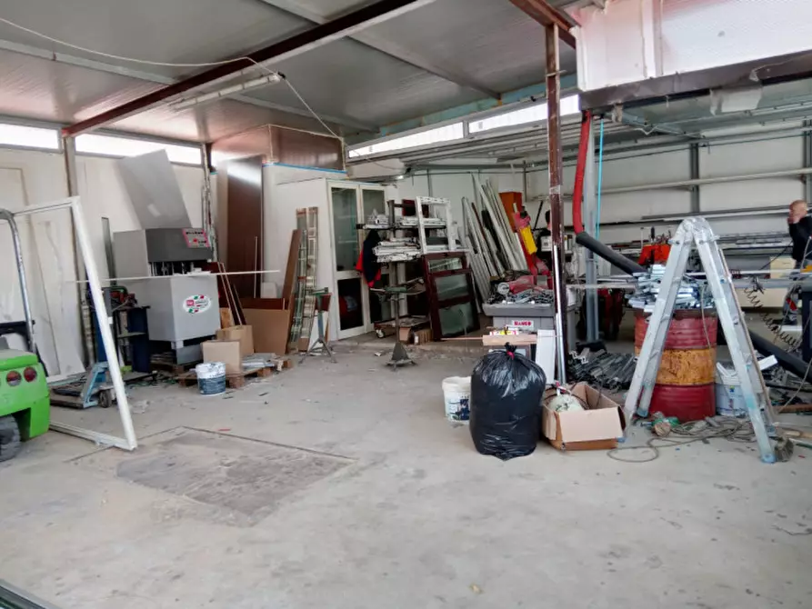 Immagine 6 di Capannone industriale in vendita  in Via Ancilla Marighetto a Roma