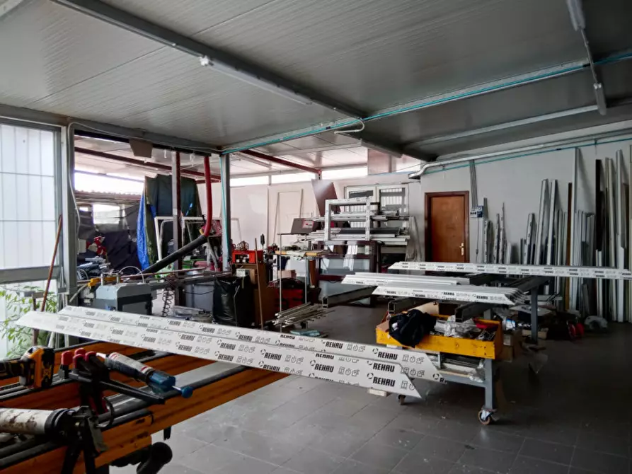 Immagine 7 di Capannone industriale in vendita  in Via Ancilla Marighetto a Roma