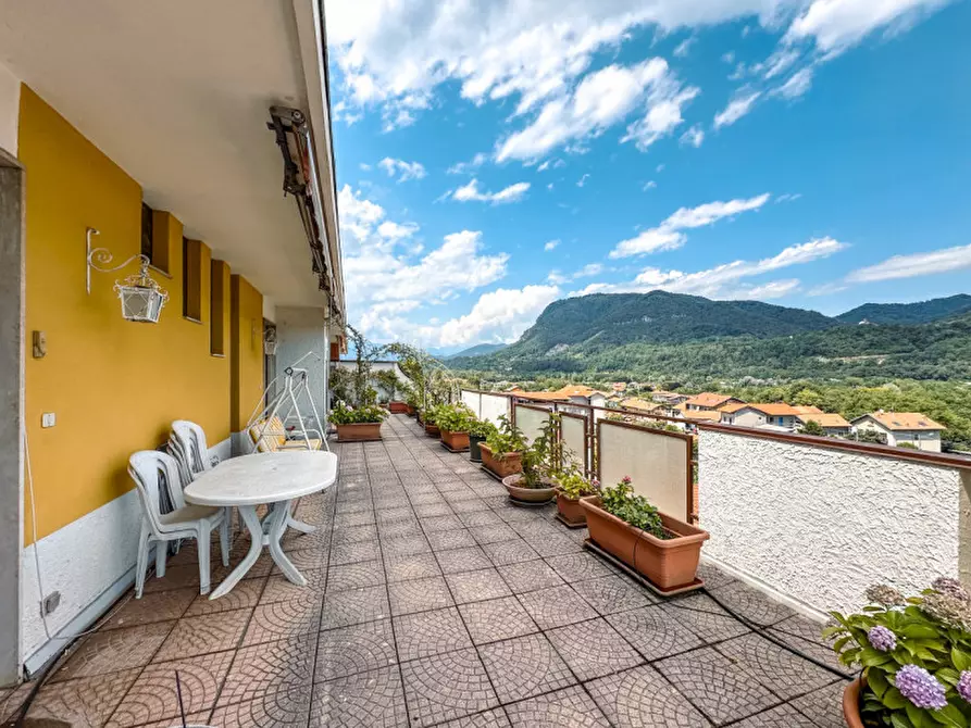 Immagine 1 di Attico in vendita  in Corso Matteotti a Serravalle Sesia