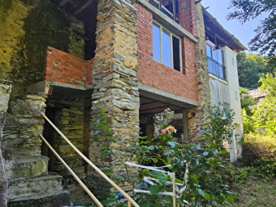 Immagine 7 di Rustico / casale in vendita  in Alpette a Alpette