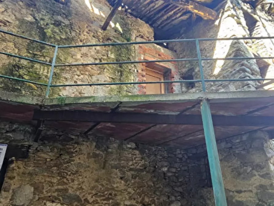 Immagine 9 di Rustico / casale in vendita  in Alpette a Alpette