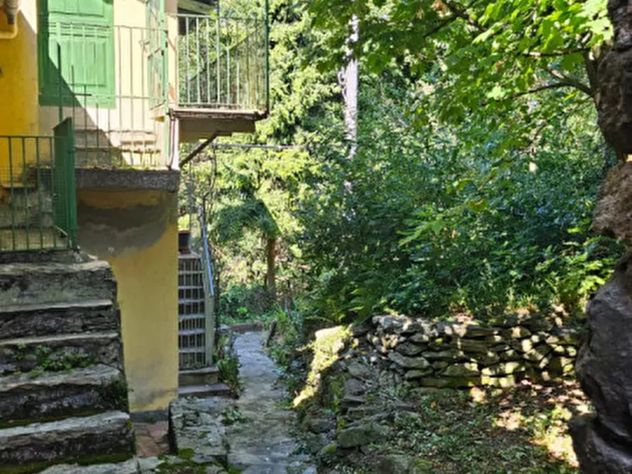 Immagine 17 di Rustico / casale in vendita  in Alpette a Alpette