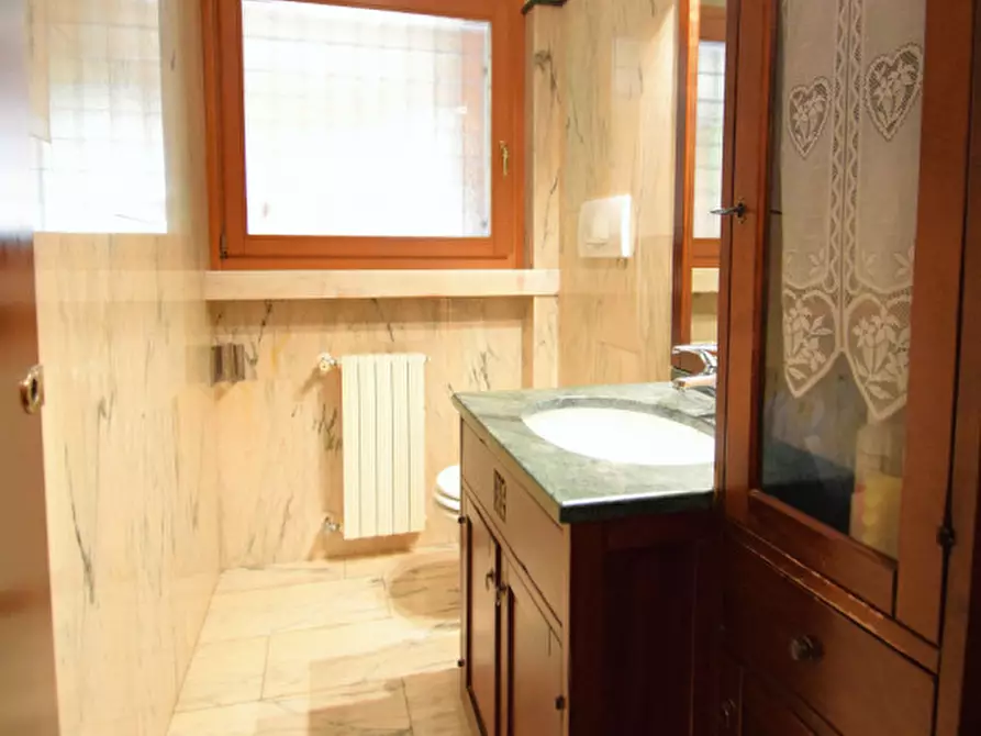 Immagine 7 di Villetta a schiera in vendita  in Via dei Peschi a Pescantina