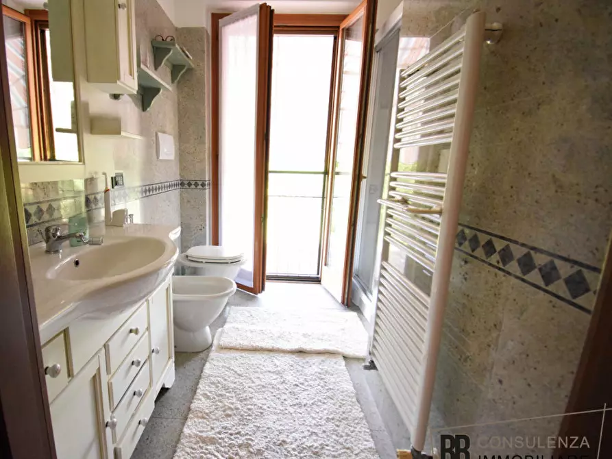 Immagine 14 di Villetta a schiera in vendita  in Via dei Peschi a Pescantina