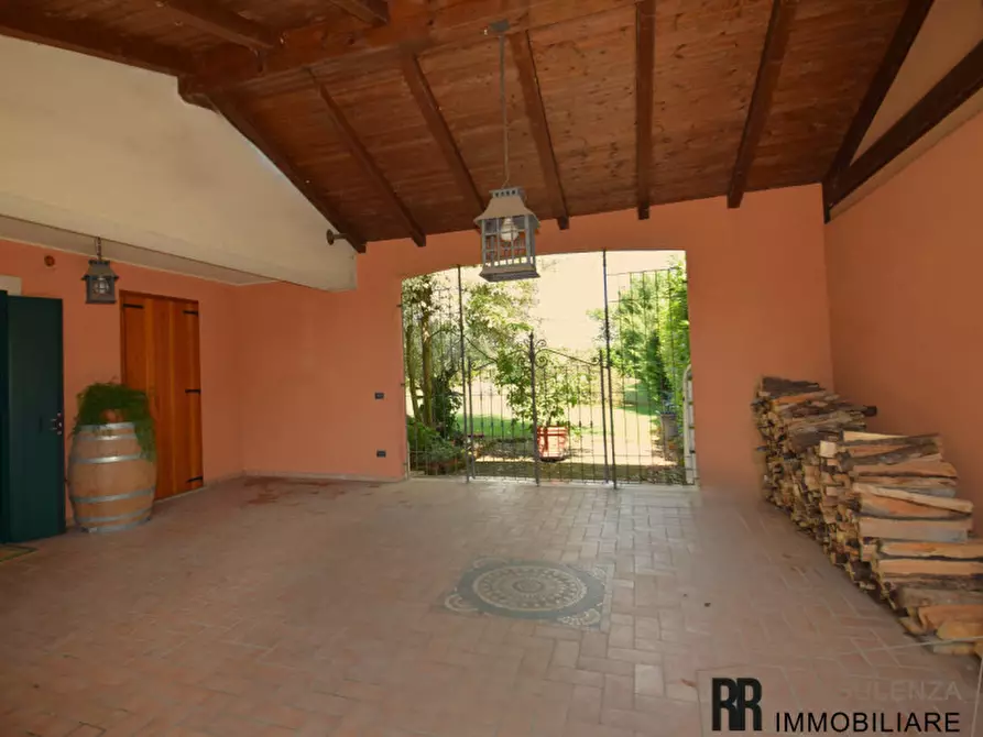 Immagine 17 di Villetta a schiera in vendita  in Via dei Peschi a Pescantina