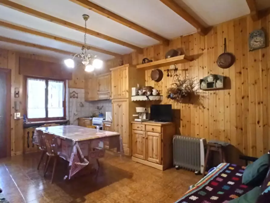 Immagine 2 di Appartamento in vendita  in Via Ligonto,72 a Auronzo Di Cadore