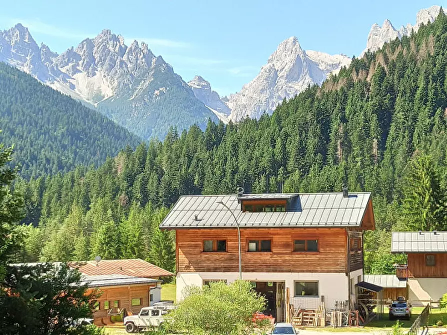 Immagine 12 di Appartamento in vendita  in Via Ligonto,72 a Auronzo Di Cadore