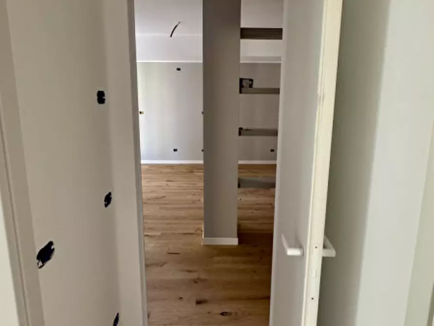 Immagine 9 di Appartamento in vendita  in Via Monte Ortigara, 44 a Brescia