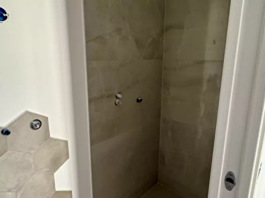 Immagine 13 di Appartamento in vendita  in Via Monte Ortigara, 44 a Brescia