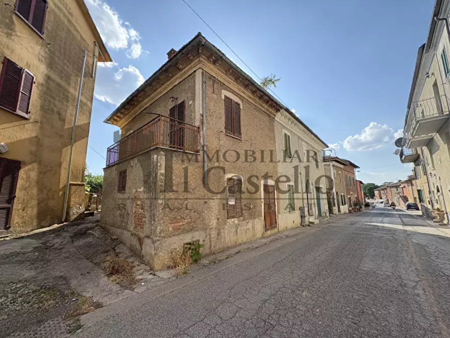 Immagine 2 di Villetta a schiera in vendita  in Via Cavour a Castiglione Del Lago