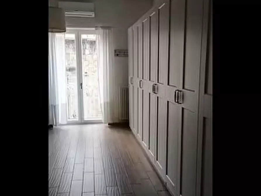 Immagine 5 di Appartamento in affitto  in via santa teresella degli spagnoli 1 a Napoli