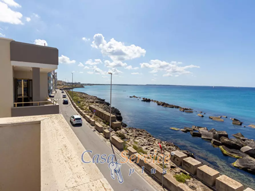 Immagine 7 di Casa indipendente in vendita  in Via Alfonso Castriota a Gallipoli