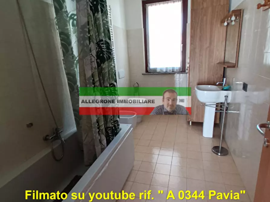 Immagine 9 di Appartamento in affitto  in villa serafina a Pavia