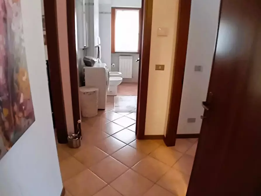 Immagine 18 di Appartamento in vendita  in Via Ezio Vignoli a Passignano Sul Trasimeno