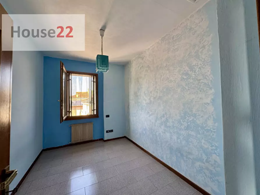 Immagine 9 di Appartamento in vendita  in Strada Postumia 226 a Vicenza