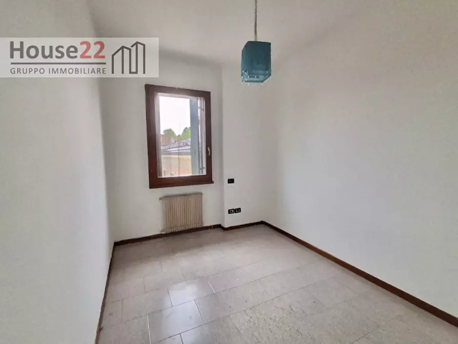 Immagine 16 di Appartamento in vendita  in Strada Postumia 226 a Vicenza
