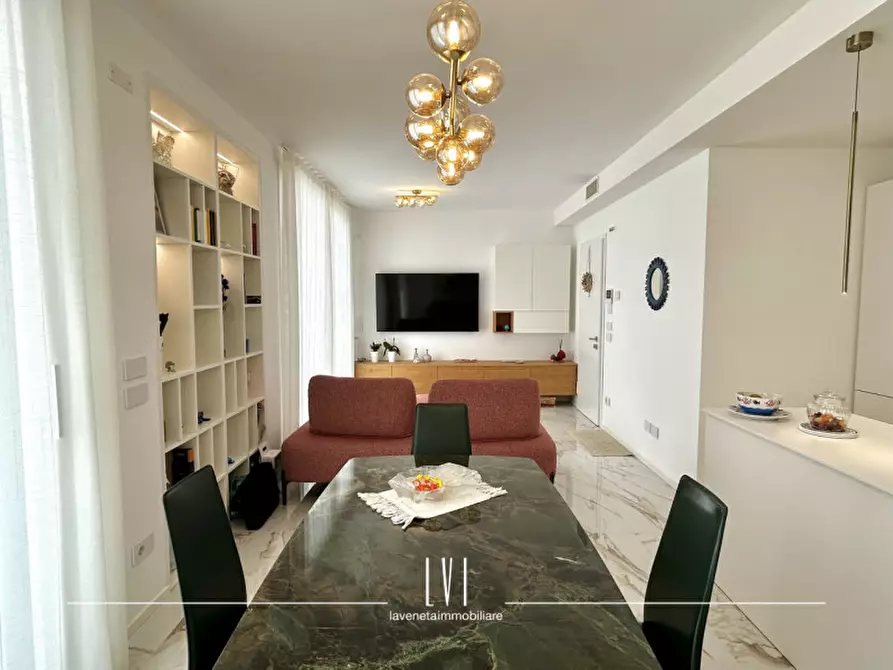 Immagine 1 di Appartamento in vendita  in Accesso nono di via Andrea Bafile n.10 a Jesolo