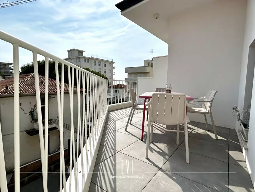 Immagine 14 di Appartamento in vendita  in Accesso nono di via Andrea Bafile n.10 a Jesolo