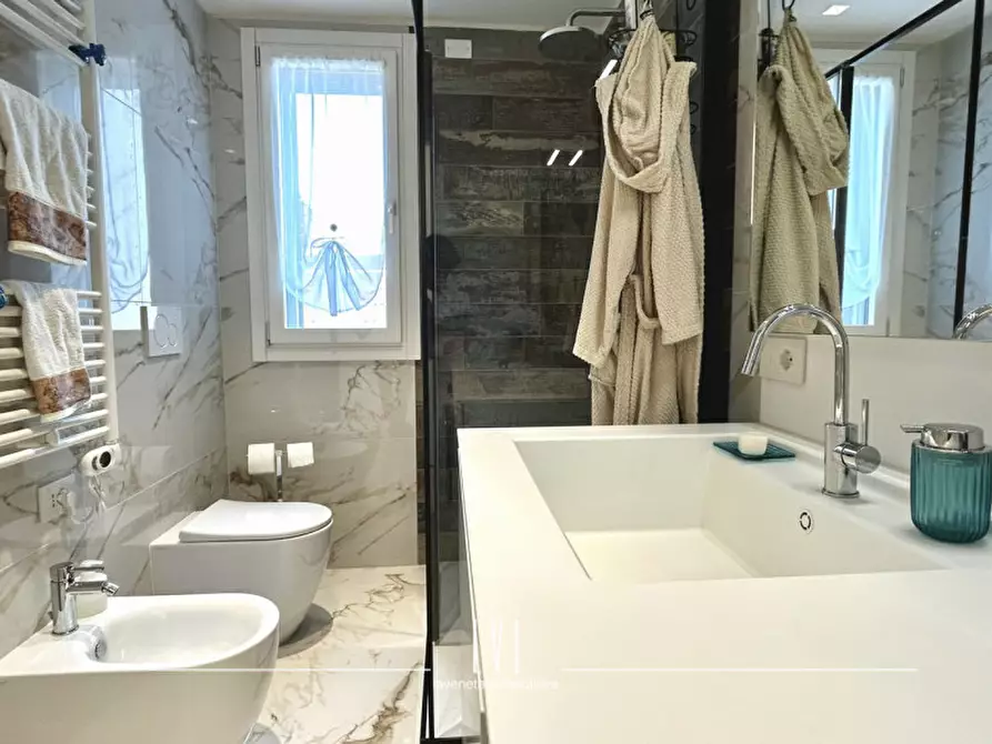 Immagine 17 di Appartamento in vendita  in Accesso nono di via Andrea Bafile n.10 a Jesolo