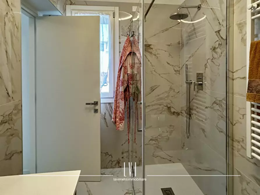 Immagine 23 di Appartamento in vendita  in Accesso nono di via Andrea Bafile n.10 a Jesolo