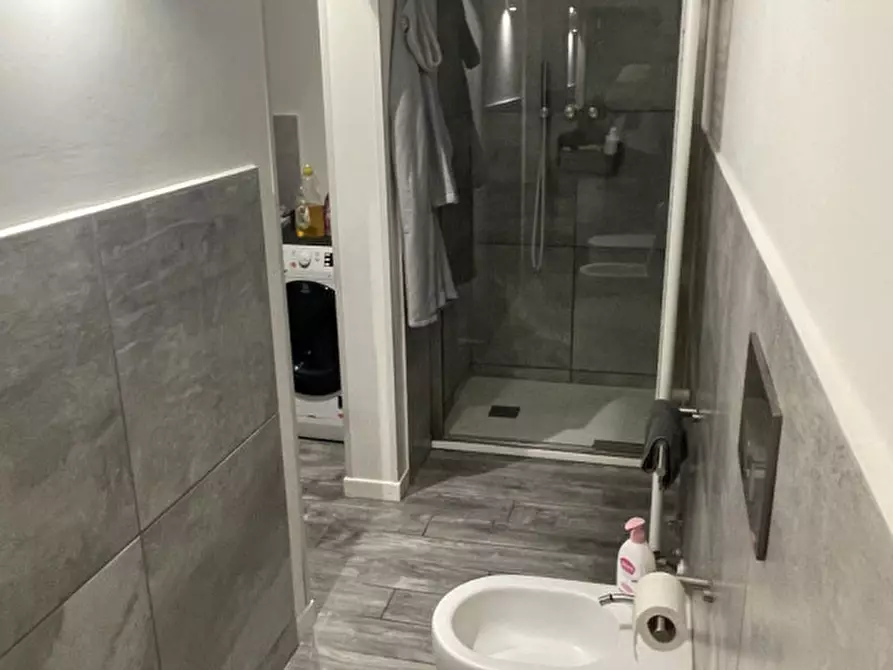 Immagine 4 di Appartamento in vendita  in Via Emilia Centro, 291 a Modena