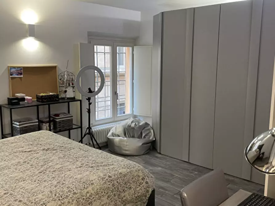 Immagine 13 di Appartamento in vendita  in Via Emilia Centro, 291 a Modena