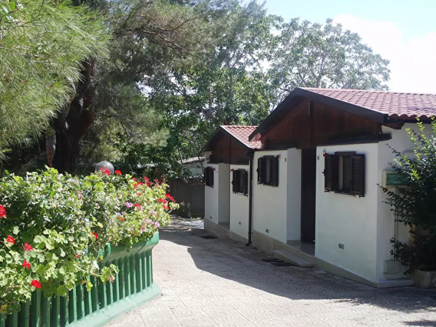 Immagine 3 di Hotel in vendita  in Via Ginestre, 17 a Turi