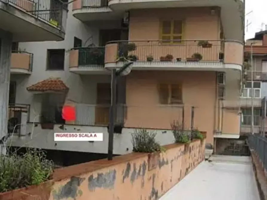Immagine 12 di Appartamento in vendita  in Via Salvo D'Acquisto, 40/C a Aci Catena