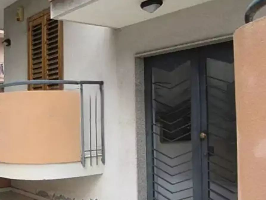 Immagine 13 di Appartamento in vendita  in Via Salvo D'Acquisto, 40/C a Aci Catena