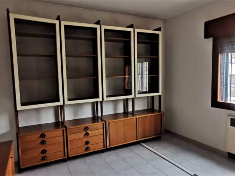 Immagine 13 di Ufficio in vendita  in VIA CASELLE - CA' RICCHI a San Lazzaro Di Savena