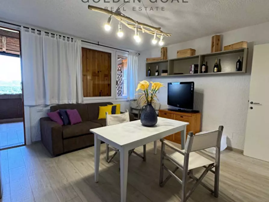 Immagine 2 di Appartamento in vendita  in Via Cugnana a Olbia