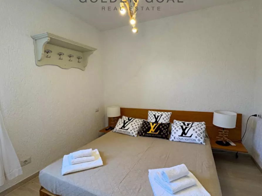 Immagine 11 di Appartamento in vendita  in Via Cugnana a Olbia