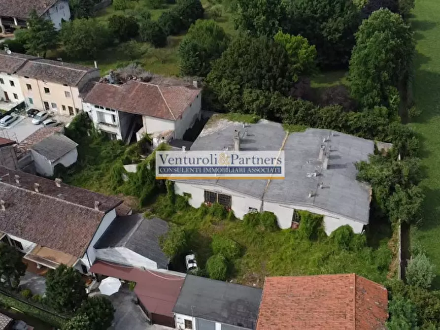 Immagine 2 di Rustico / casale in vendita  in VIA MORANDI a Lonato del Garda